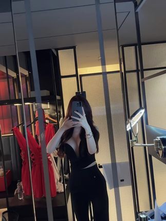 快手小岚岚吖的舞蹈才华，她的直播背后是否有专业指导？