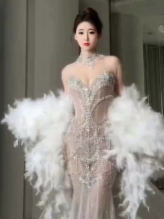 虎牙主播朴允星奶牛装视频,千元定制热舞解析