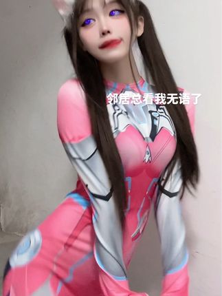 萱萱仙女短视频合集，热门卡点视频《朝你大胯捏一把》