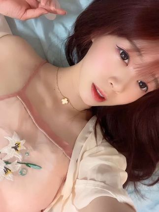 抖音七七仙女的青春照合集,充满活力的春风少女