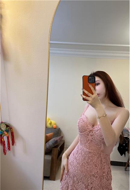 玫桃泡芙“红旗”梗是什么？揭秘网络红人之谜