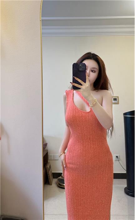 玫桃泡芙“红旗”梗是什么？揭秘网络红人之谜