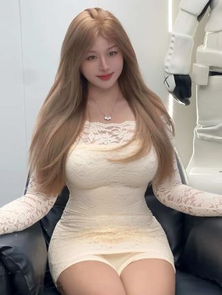 月球造梦家个人资料概览，她的成长历程与背景信息