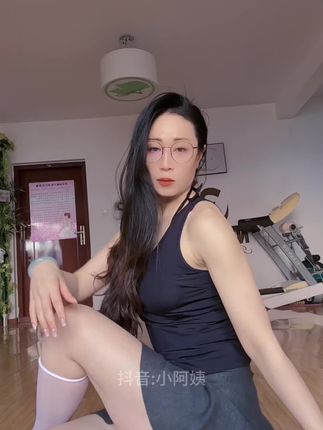 小阿姨王炸魅力回归,御姐风采尽展热舞合集