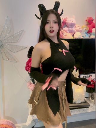 脑婆睡醒啦的趣味直播，直播回放带你走进她的世界