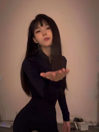 抖音一只树懒图片包合集,她的图片合集在哪可以找到?