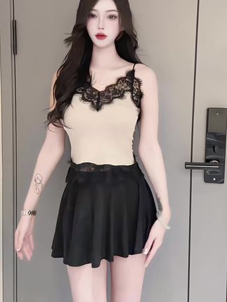 糊涂小Y的黑色战袍舞,分析她的经典黑色舞蹈表演