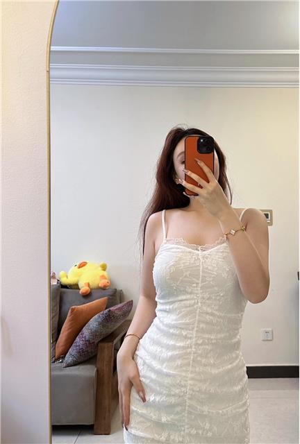 玫桃泡芙“红旗”梗是什么？揭秘网络红人之谜