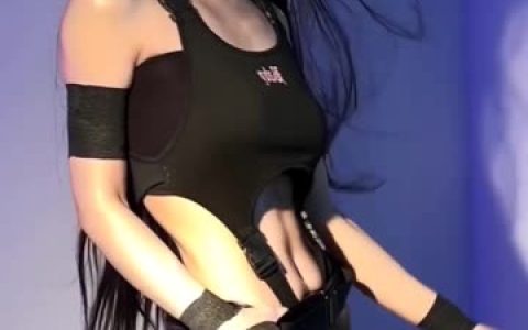 银蛇大人酸菜白肉锅故事，旅行与美食碰撞