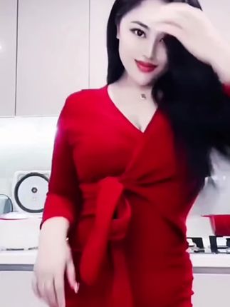 快手大玉儿在社交平台的表现，她如何维护与粉丝的关系？