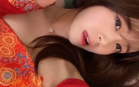 斗鱼小仙女七七酱最新照片，粉丝分享珍贵影像