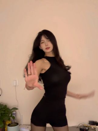 一只树懒是哪里人？她的背景和成长经历揭秘