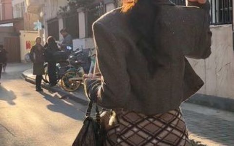 脸红mm是外围吗？网红脸红mm的真实身份深度剖析