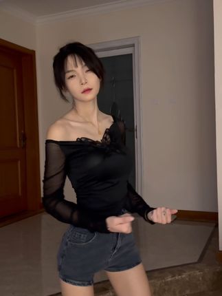 一只树懒的跳舞片段欣赏,她的舞蹈功力究竟如何