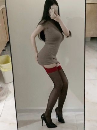 weme圈子小芋泥yyy资源解析,如何欣赏她的付费作品与美照?