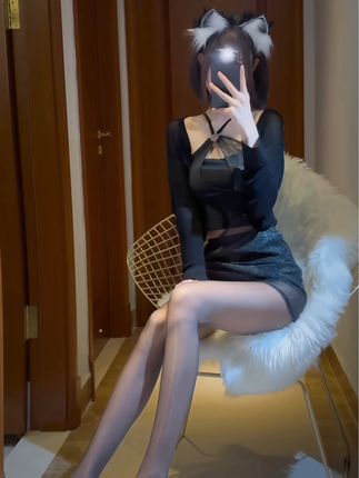 猫梨梨的美图赏析,她的独特风格有什么吸引力?