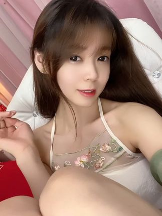 七七仙女抖音扭腰视频合集，超人气舞蹈集锦