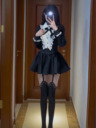 猫梨梨的独家写真合集,她的圈内作品有哪些特色?