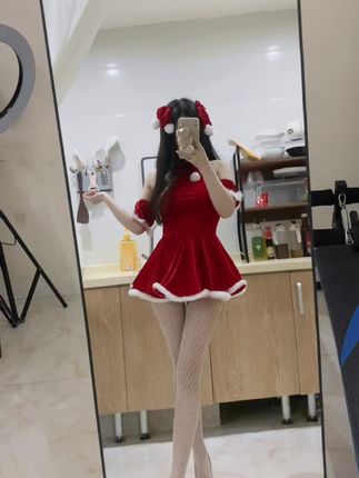 小芋泥yyy打扑克事件始末,她的私密内容为何在网上掀起风波?