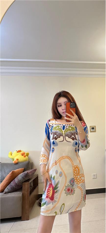 玫桃泡芙个人资料全揭秘，走近网红背后的故事