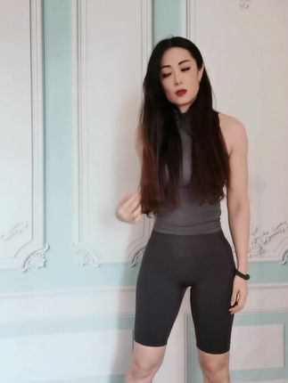 like娟早期视频回顾,从初出茅庐到现在的舞台风采