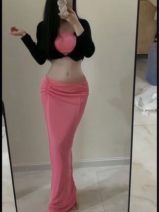 weme圈子小芋泥yyy资源解析,如何欣赏她的付费作品与美照?