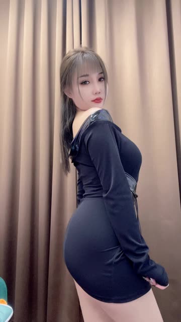 快手玲儿超甜定制女装牛仔裤舞,她的牛仔裤舞蹈视频