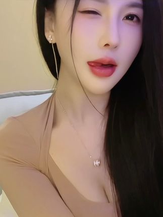 微密圈_夏天的小雪抖音81万粉丝分析，魅力与颜值无敌