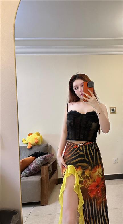 玫桃泡芙微博热搜不断？深挖她的粉丝热爱原因