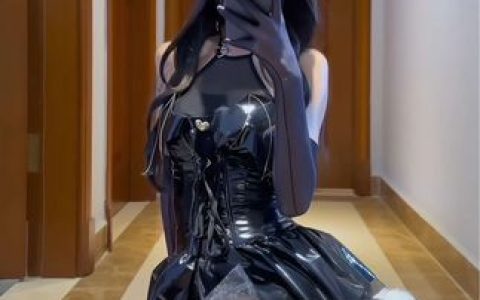 猫梨梨真实照片大曝光，她的素颜照为何引发热议？