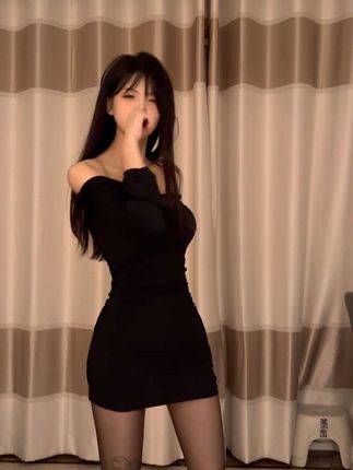 一只树懒维密图片和视频资源分享，她的私密影像展示出什么魅力？