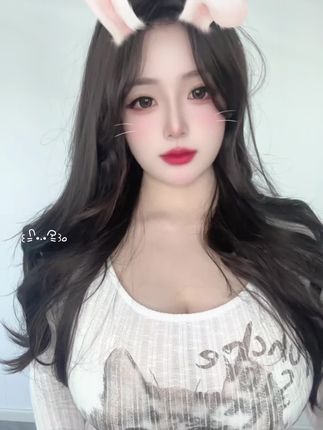 软糖熊露脸视频合集，揭秘她的真容