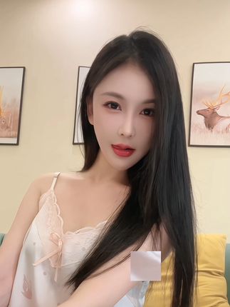 夏天的小雪以前的视频,回顾她的早期视频与成长历程