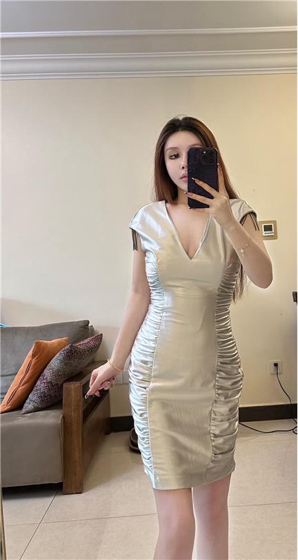 玫桃泡芙微博热搜不断？深挖她的粉丝热爱原因