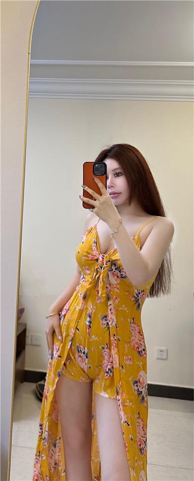 玫桃泡芙微博定制内容揭秘，她的独特魅力在哪？