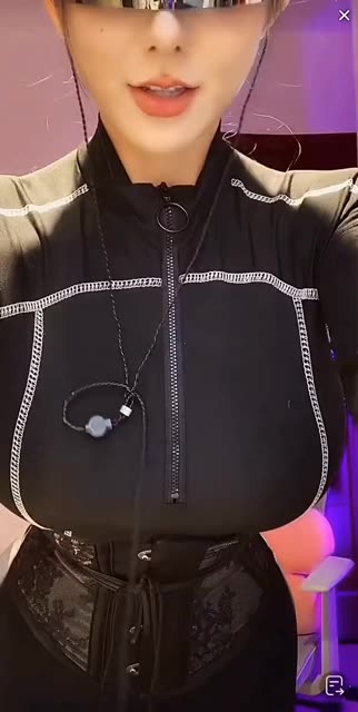 快手二姐疼你下架原因探讨,她的视频去哪了?