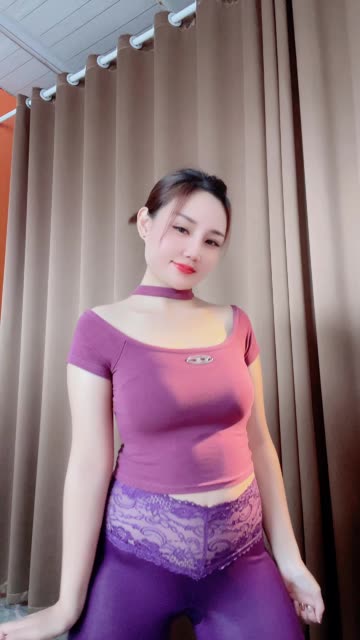 玲儿超甜定制女装牛仔裤舞蹈，她的牛仔裤热舞引爆全场