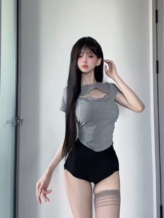 小马漫漫早期视频揭秘，回顾她的成长与变化