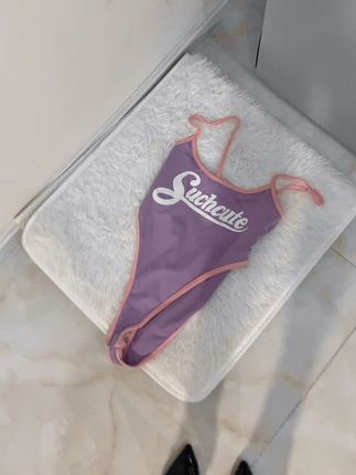 小芋泥yyy早期视频内容大公开，她的作品是如何吸引粉丝的？