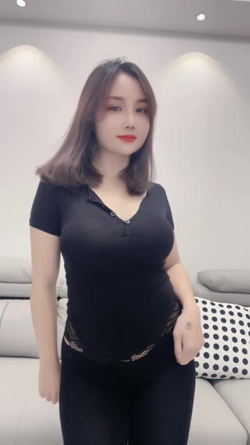 快手玲儿超甜密码房开车，最新开车视频在哪里找？