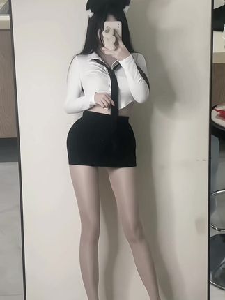 小芋泥yy护士身份揭秘,她的真实职业为何引发网友好奇?