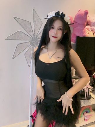 脑婆睡醒啦最新视频集,展示她的多才多艺