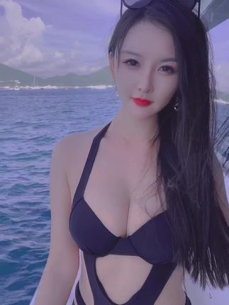 夏天的小雪以前的视频,回顾她的早期视频与成长历程