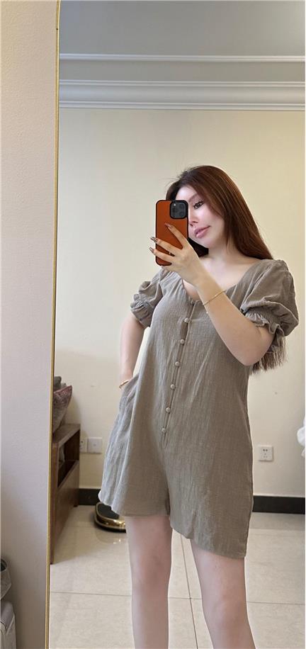 玫桃泡芙的黑丝长腿图集,粉丝追捧的原因大揭秘