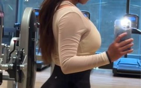 月球造梦家付费内容解析，她的独家作品值不值？