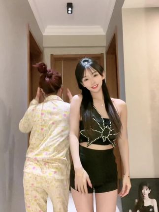 #小蛮腰美女舞蹈，抖音崽崽aaa舞蹈推荐