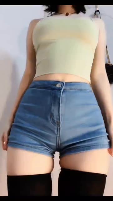 小艾baby正能量视频火了,快手平台的积极内容分享