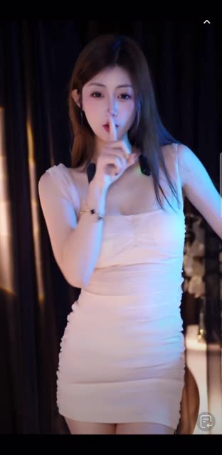 网易CC小吴同学道具定制舞蹈揭秘,创意表演的幕后故事