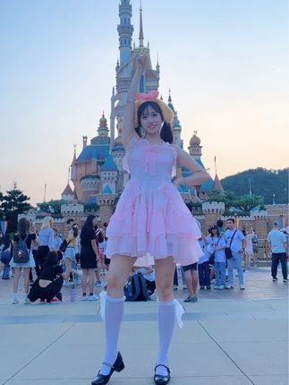 立盐盐小君广场舞视频合集，经典舞蹈作品一览