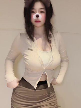 cc甜瓜瓜至尊版舞蹈大揭秘，她的舞蹈如何成为热潮？